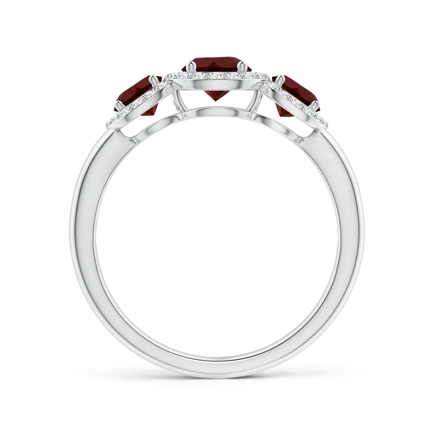 AA - Garnet / 1.58 CT / 14 KT White Gold