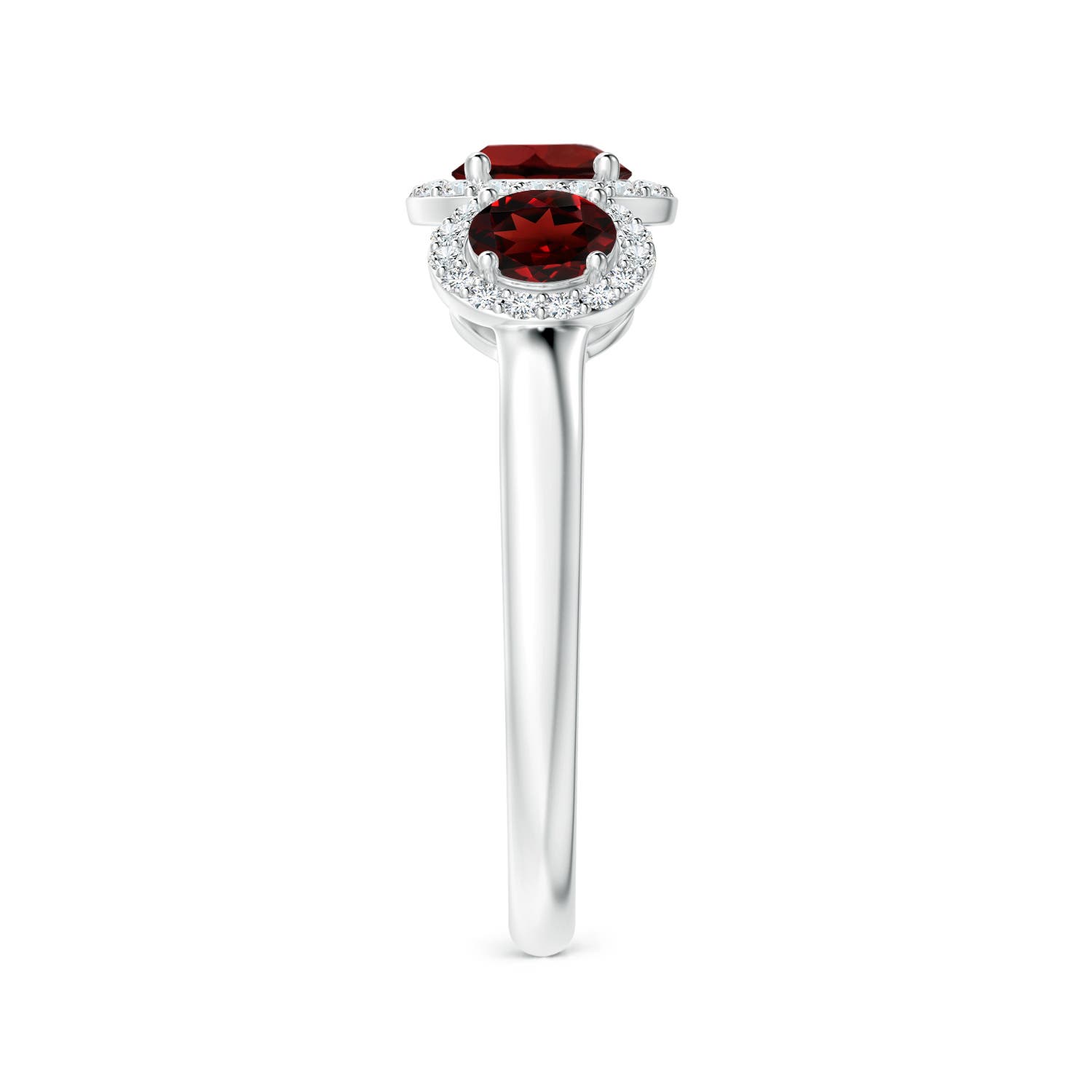 AAA - Garnet / 1.58 CT / 14 KT White Gold