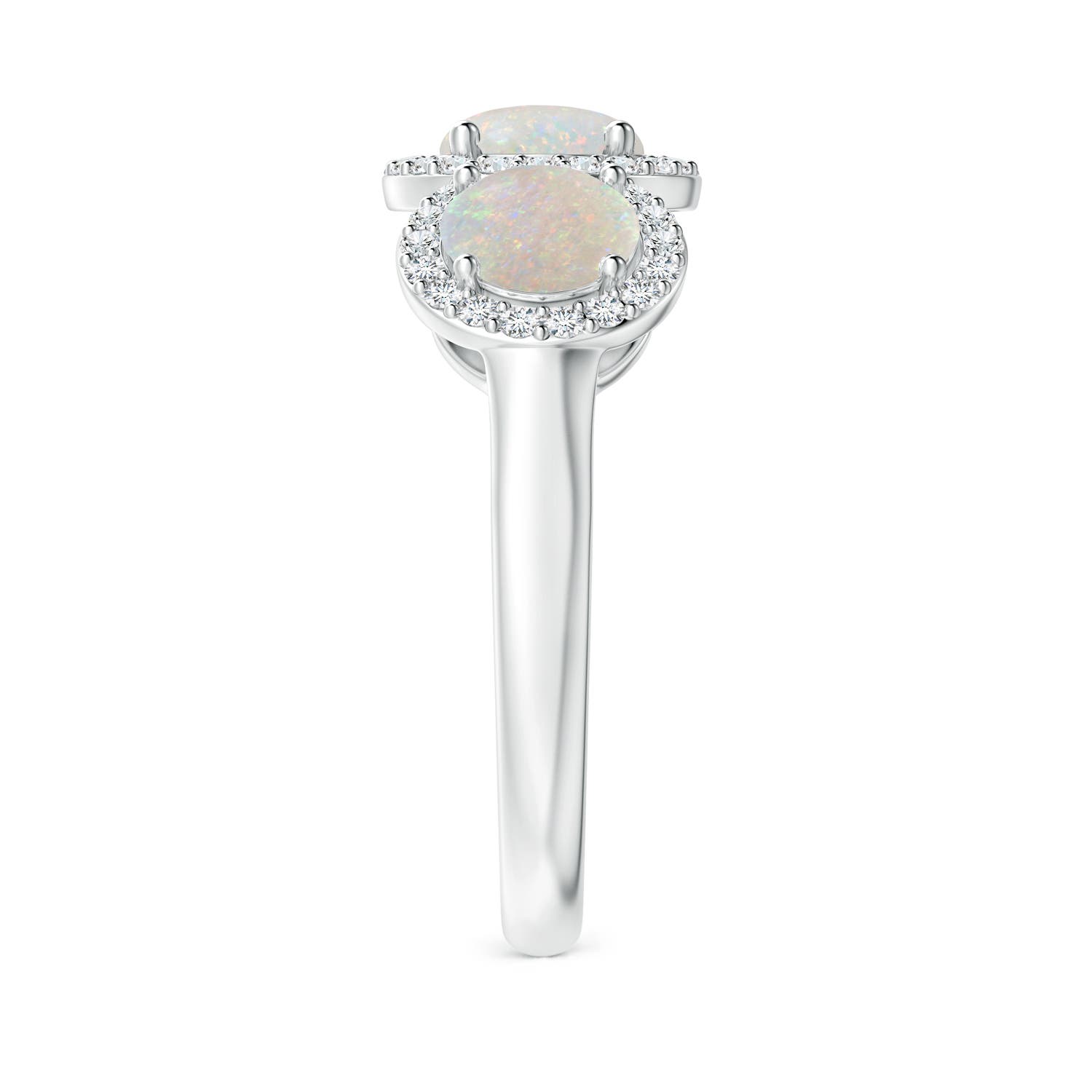 AA - Opal / 1.54 CT / 14 KT White Gold