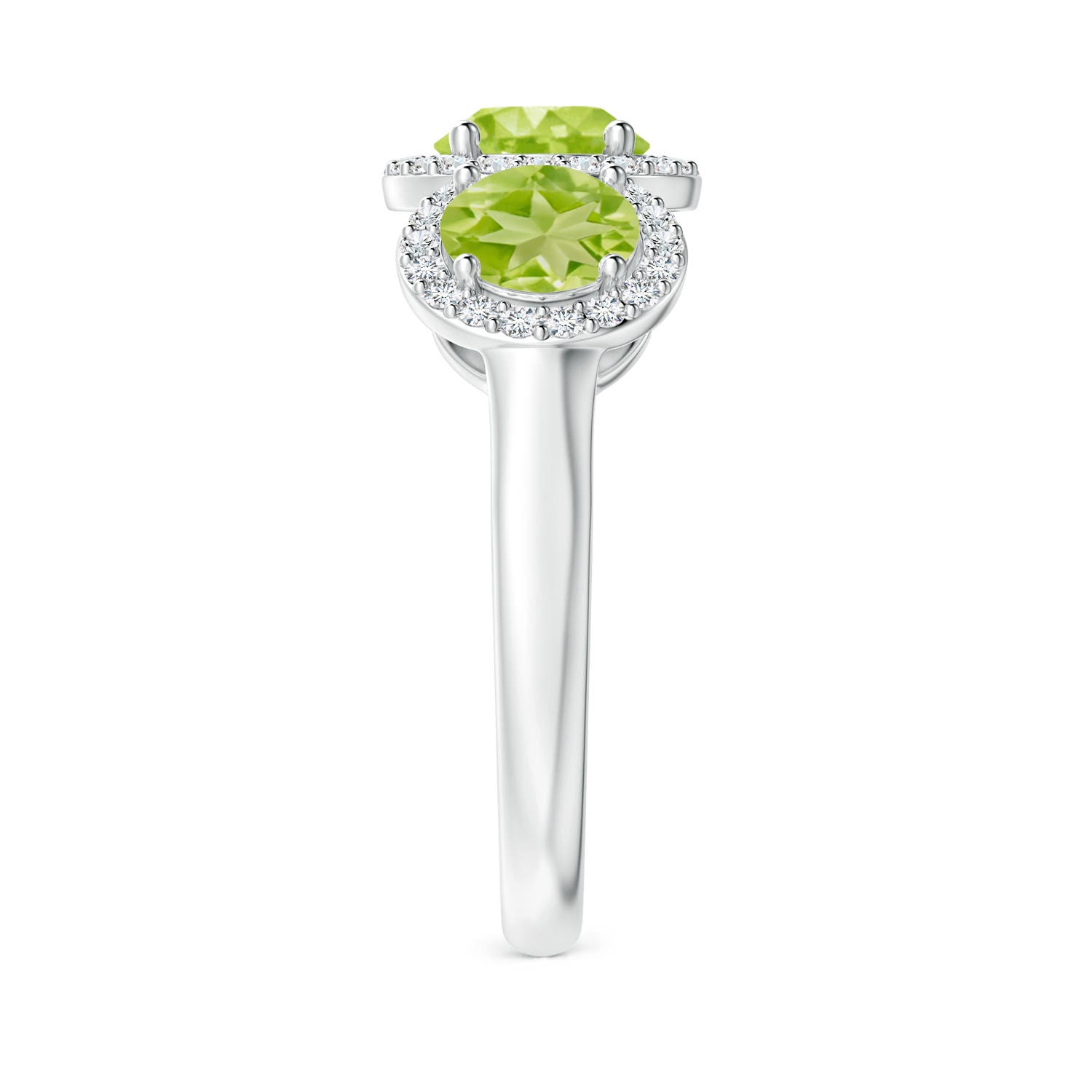 AA - Peridot / 2.43 CT / 14 KT White Gold