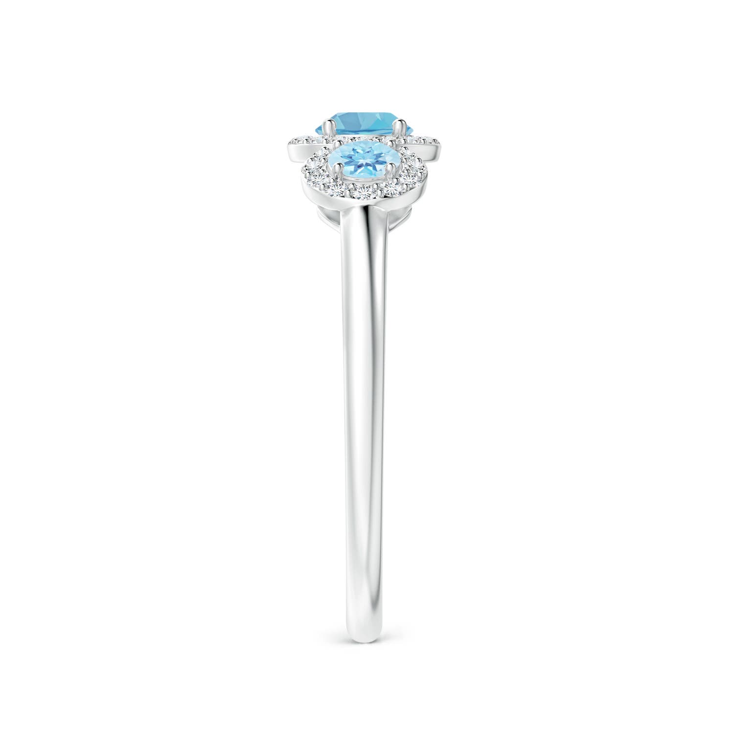 A - Swiss Blue Topaz / 0.87 CT / 14 KT White Gold