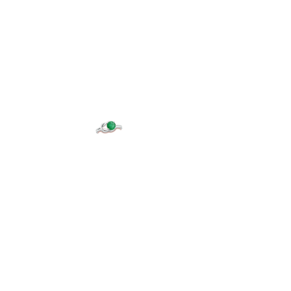 6mm A Solitaire Emerald Infinity Knot Ring in P950 Platinum hand
