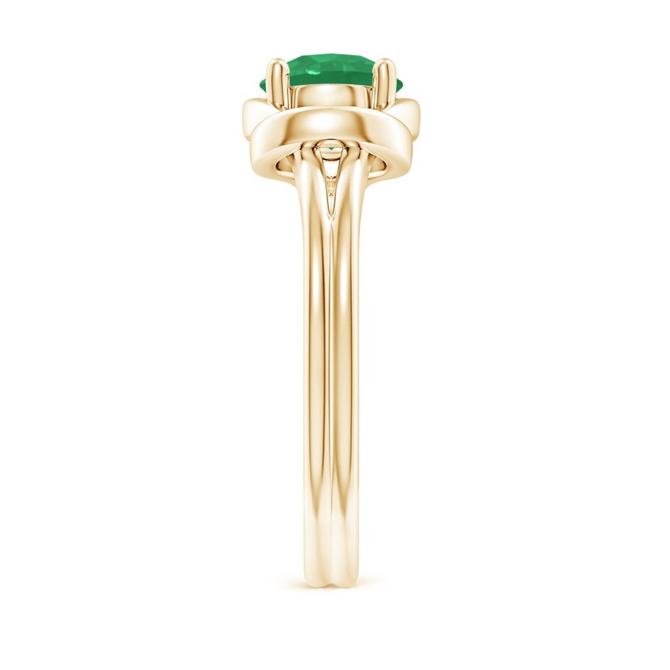 7mm A Solitaire Emerald Infinity Knot Ring in Yellow Gold side 299