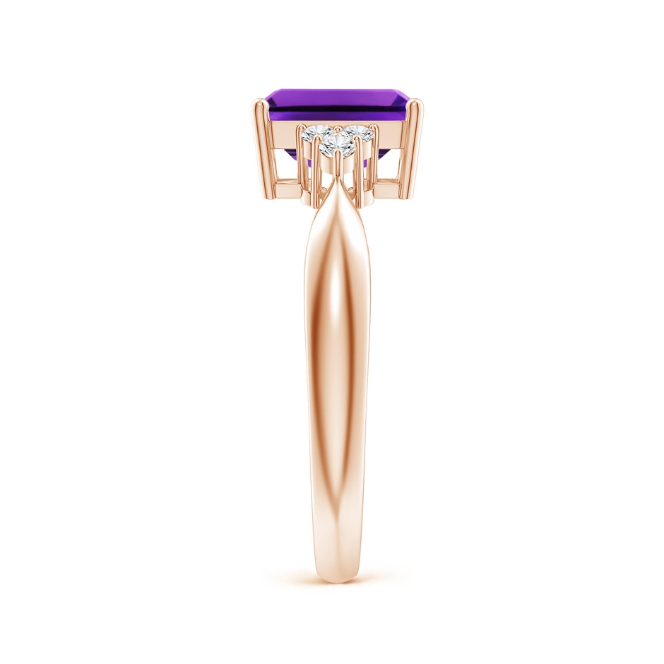8x6mm AAAA Emerald-Cut Amethyst Solitaire Ring with Trio Diamonds in Rose Gold body-hand