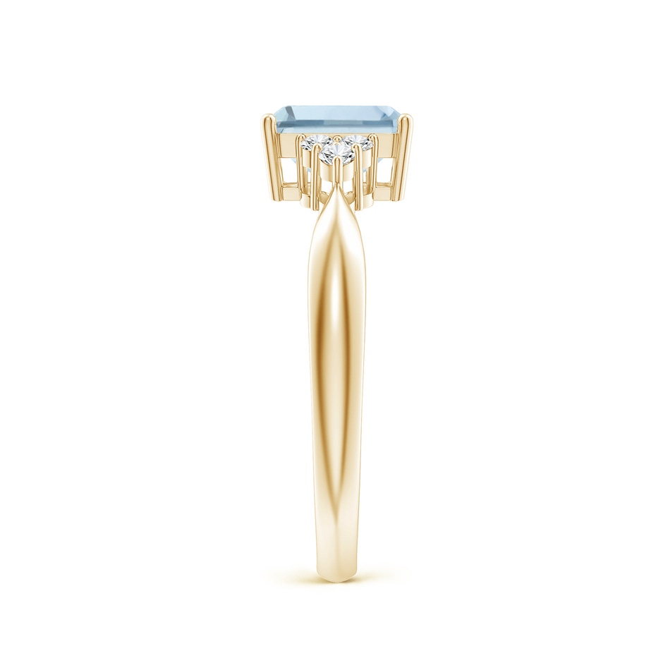 7x5mm A Emerald-Cut Aquamarine Ring with Trio Diamonds in Yellow Gold side-2