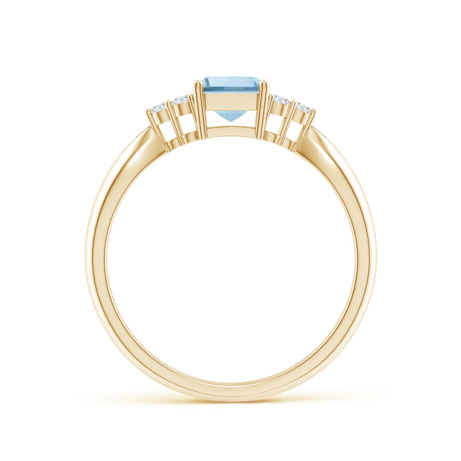 AA - Aquamarine / 0.97 CT / 14 KT Yellow Gold