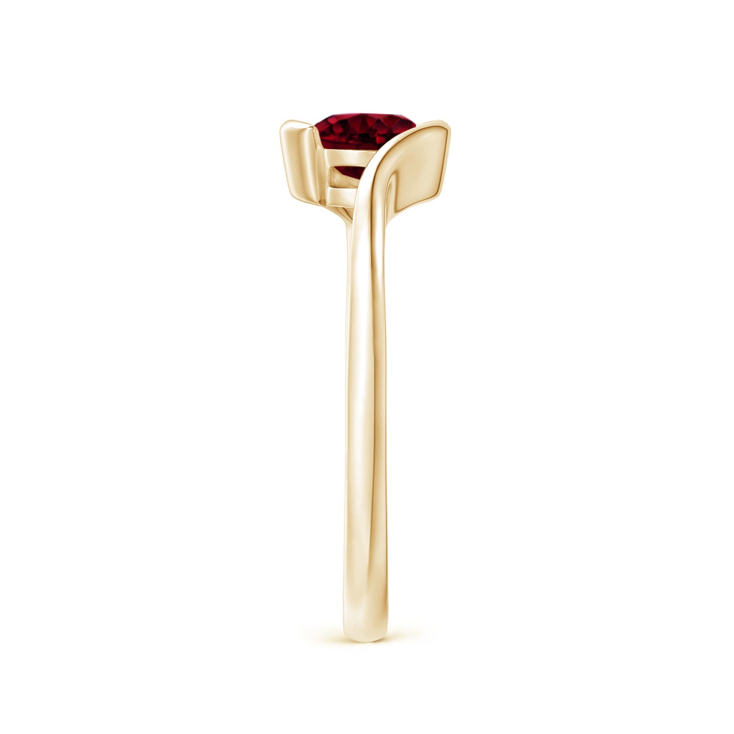 A - Garnet / 0.6 CT / 14 KT Yellow Gold