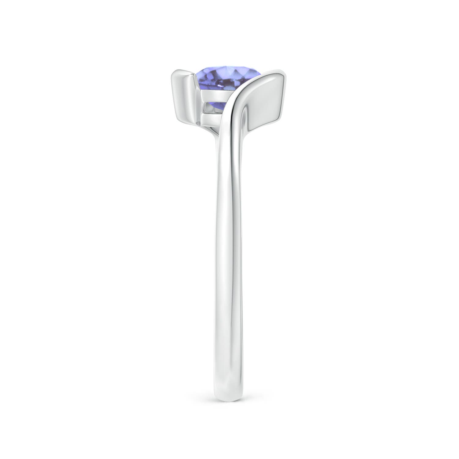 A - Tanzanite / 0.9 CT / 14 KT White Gold