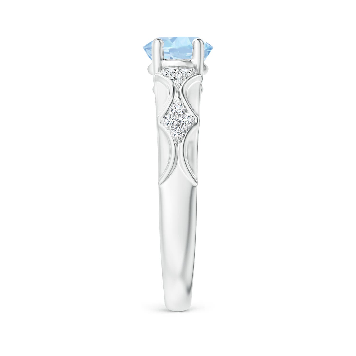 AA - Aquamarine / 1.58 CT / 14 KT White Gold