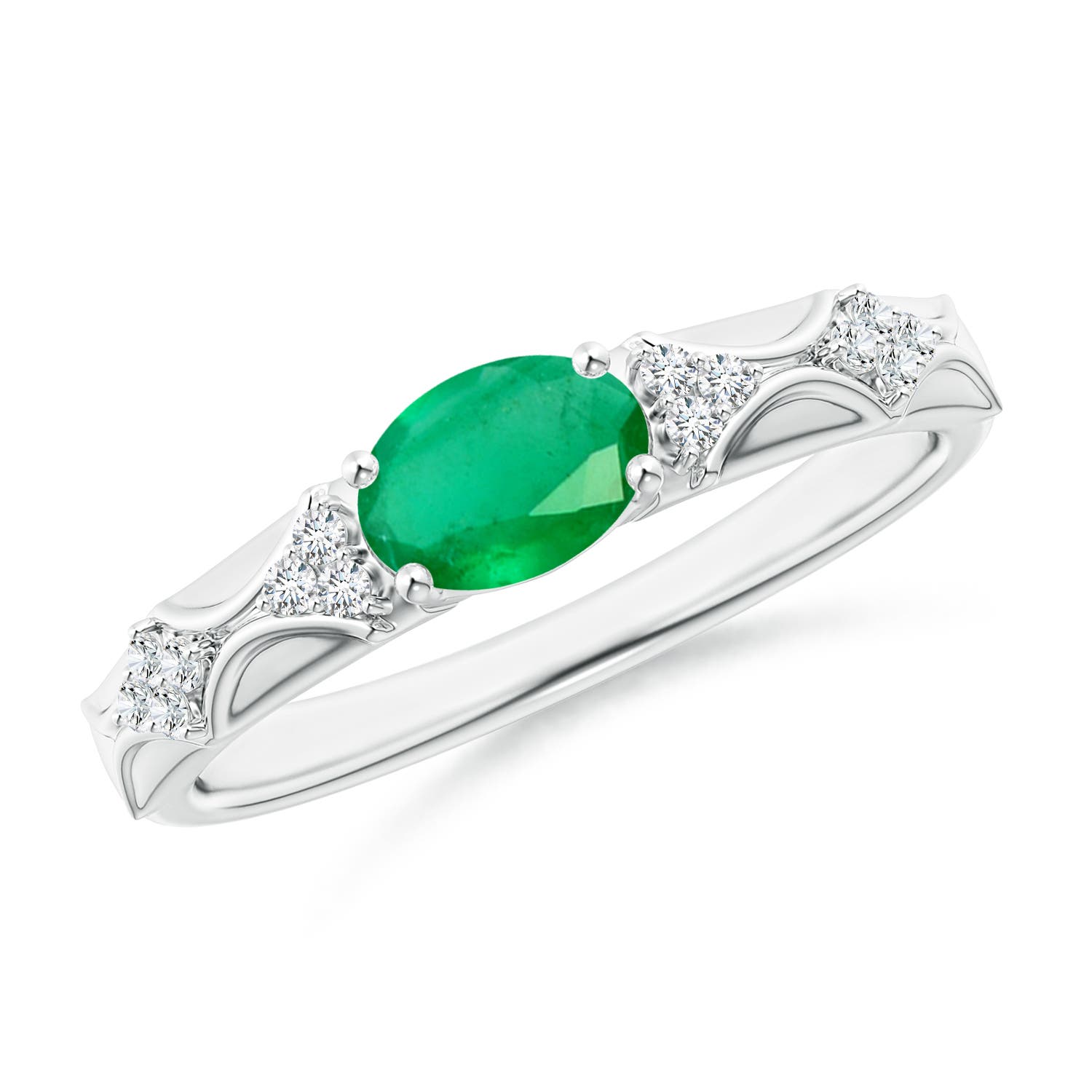 A - Emerald / 0.72 CT / 14 KT White Gold