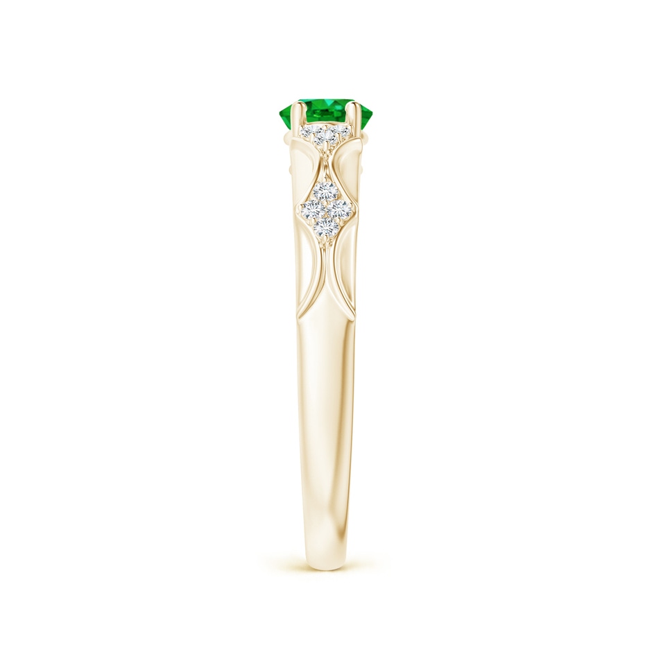 7x5mm AAAA Oval Emerald Vintage Style Ring with Diamond Accents in Yellow Gold side-2