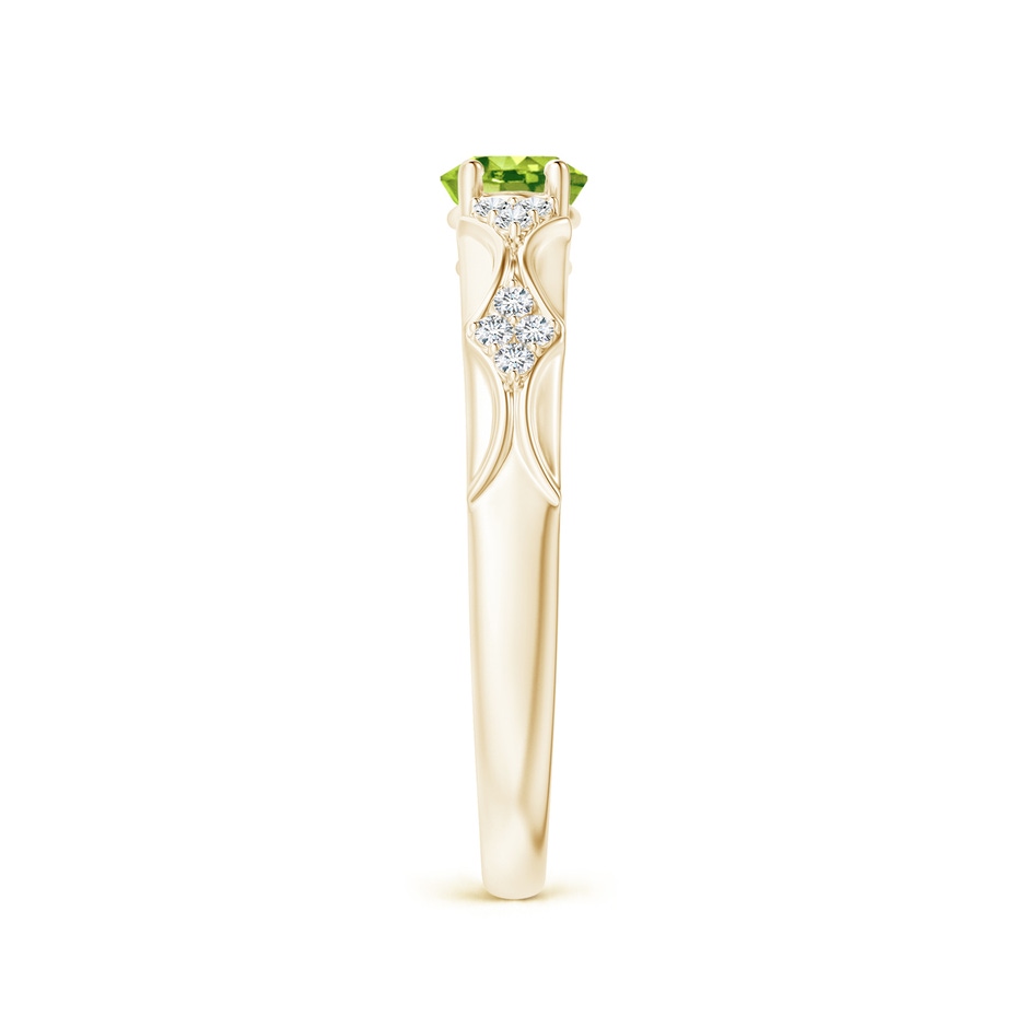7x5mm AAA Oval Peridot Vintage Style Ring with Diamond Accents in Yellow Gold side-2