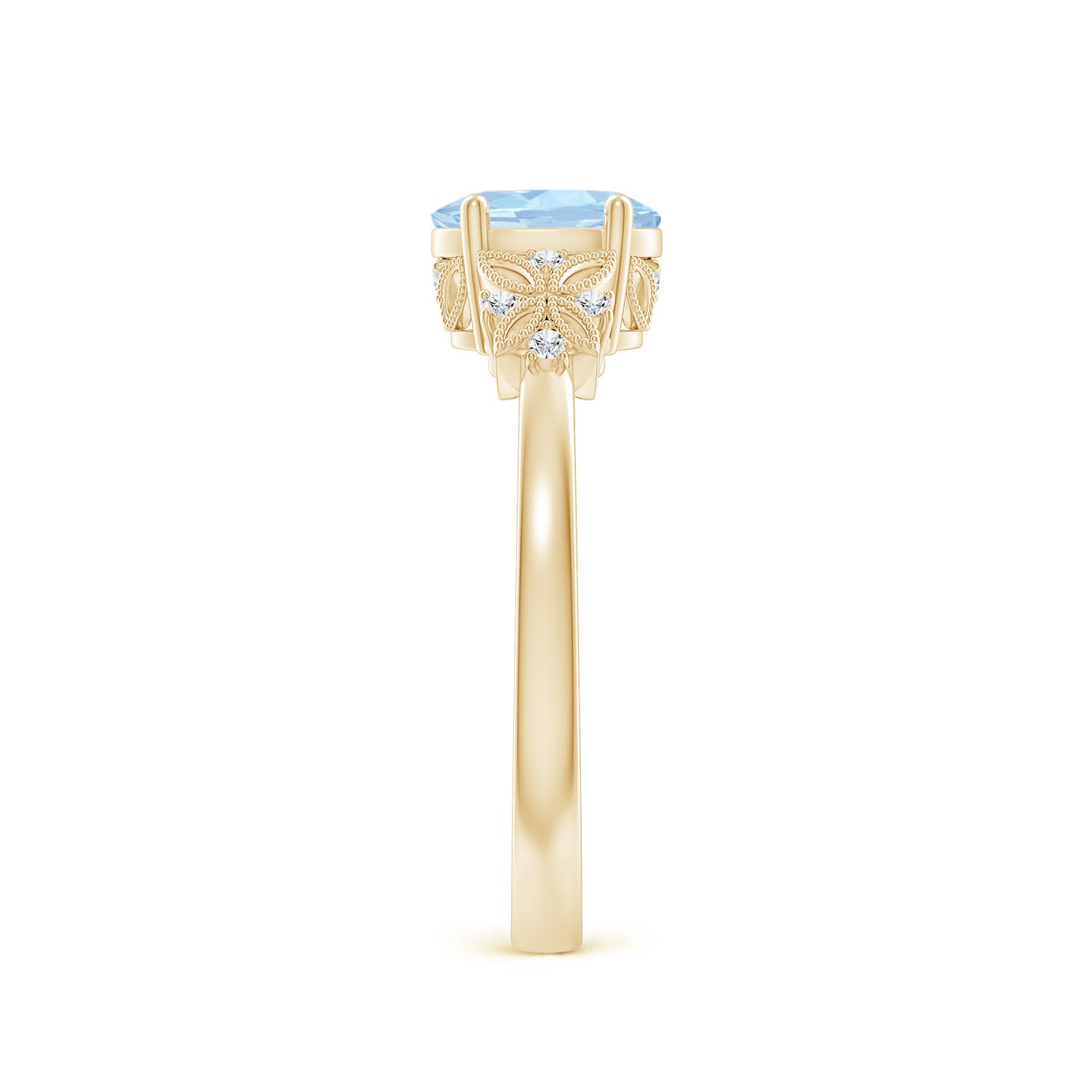 AA - Aquamarine / 0.67 CT / 14 KT Yellow Gold