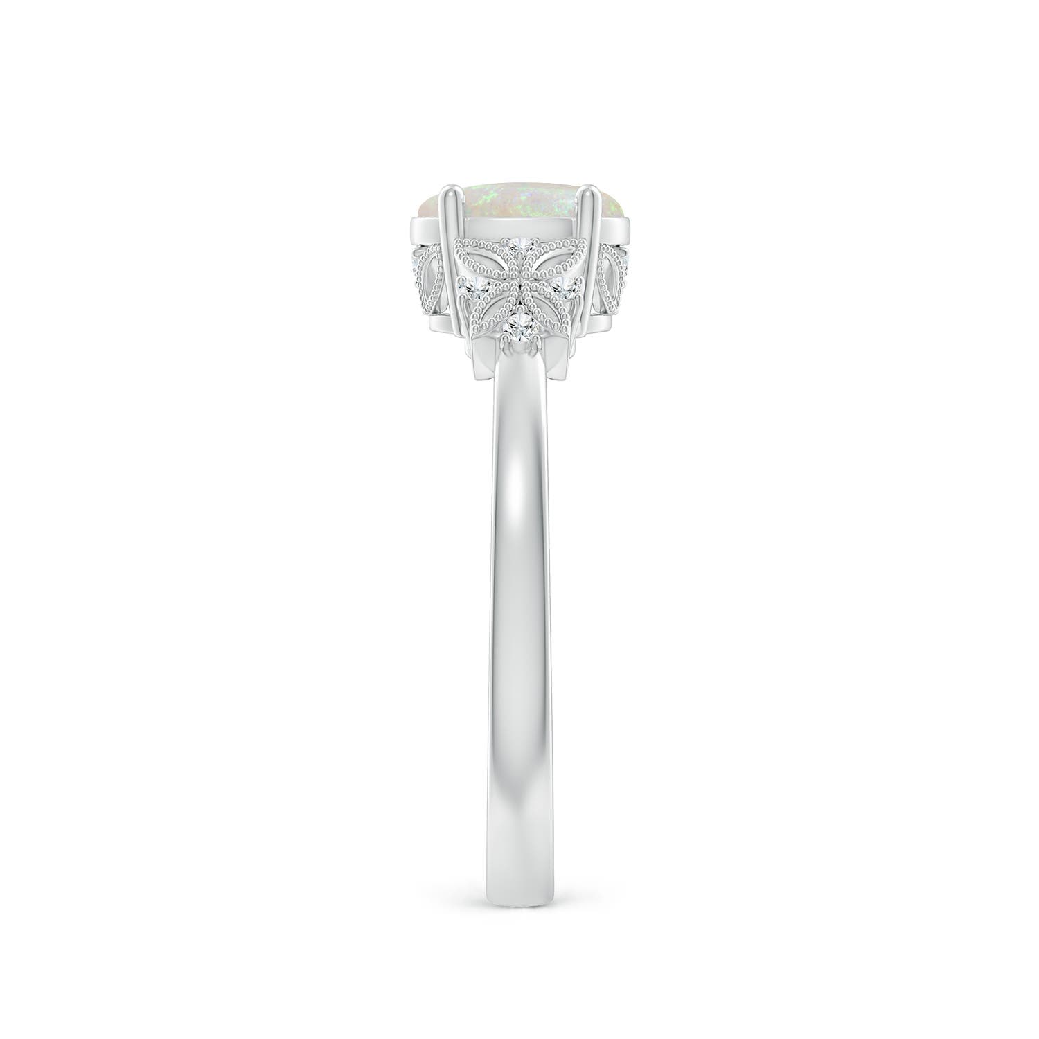 AA - Opal / 0.52 CT / 14 KT White Gold