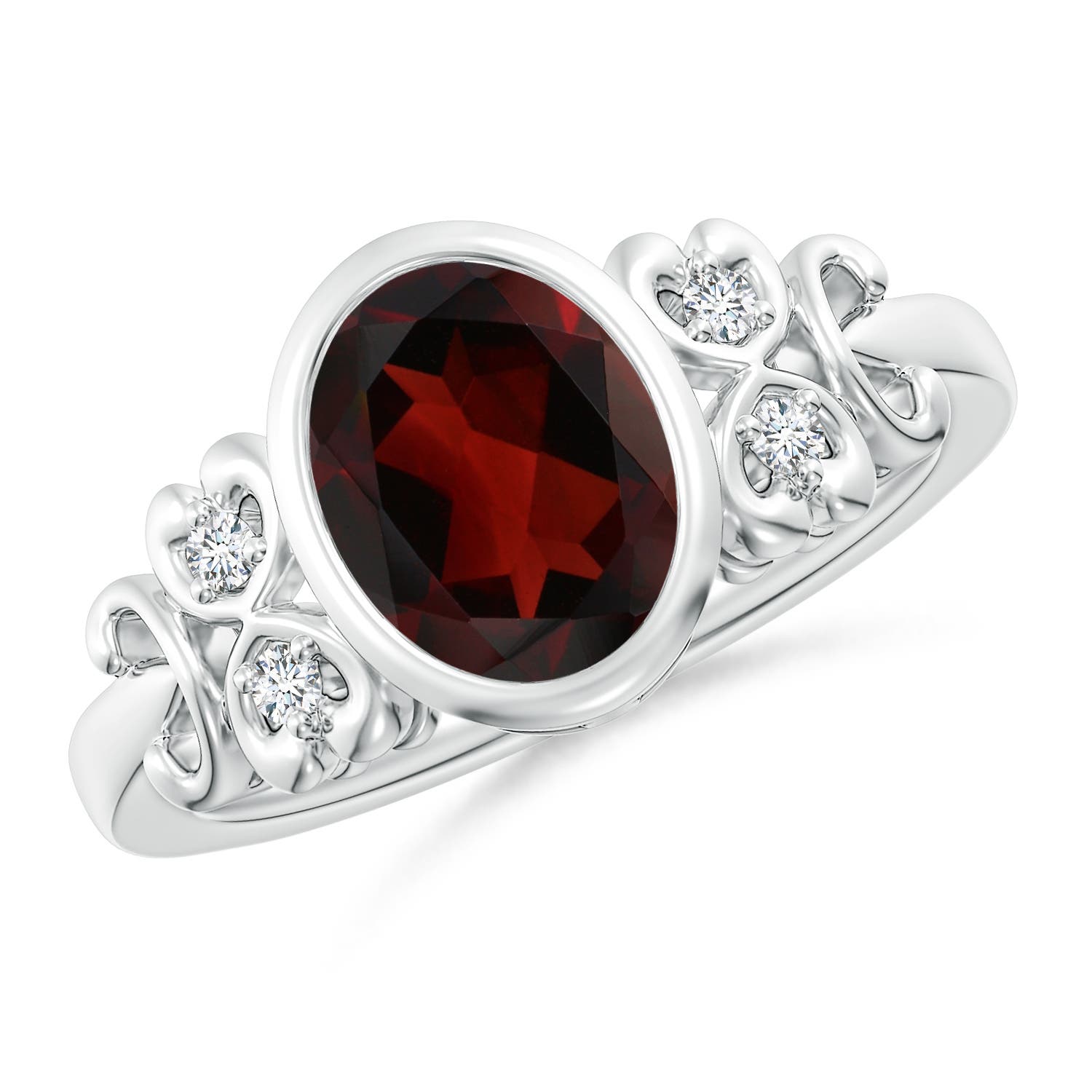 AA - Garnet / 2.06 CT / 14 KT White Gold