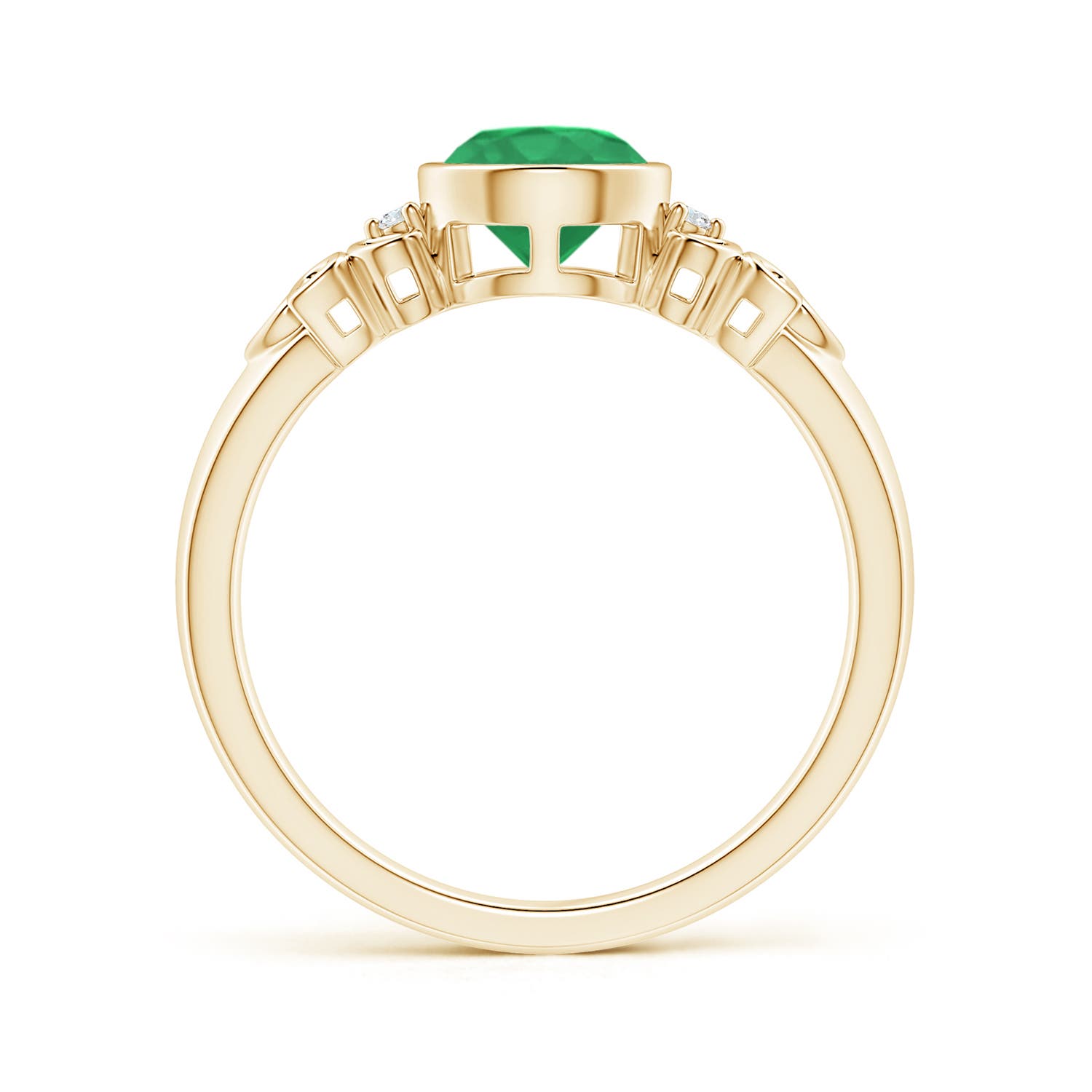 A - Emerald / 0.77 CT / 14 KT Yellow Gold