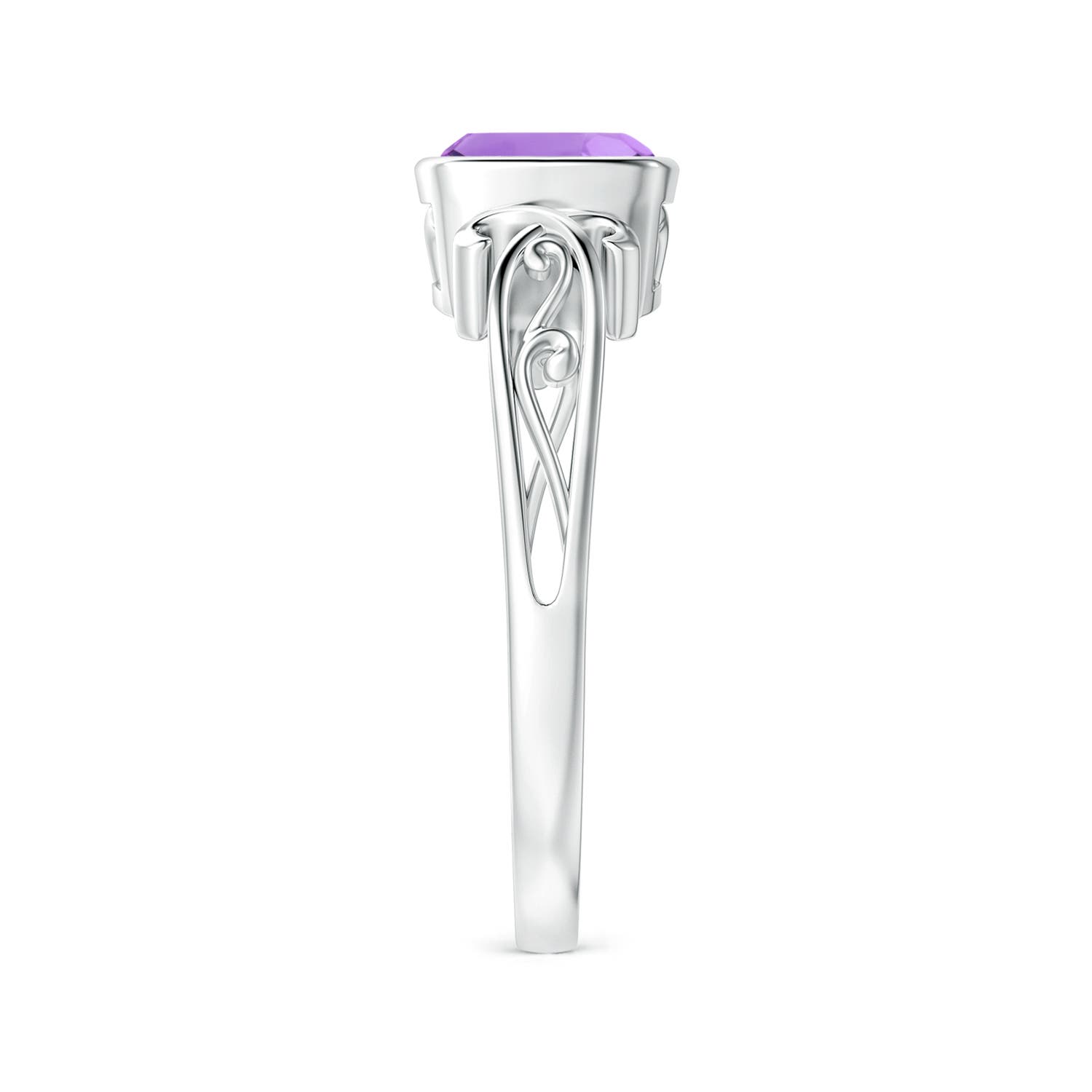 Angara Natural Vintage Style Cushion Amethyst Solitaire Ring in 14K Gold (6MM) - Bild 14 von 40