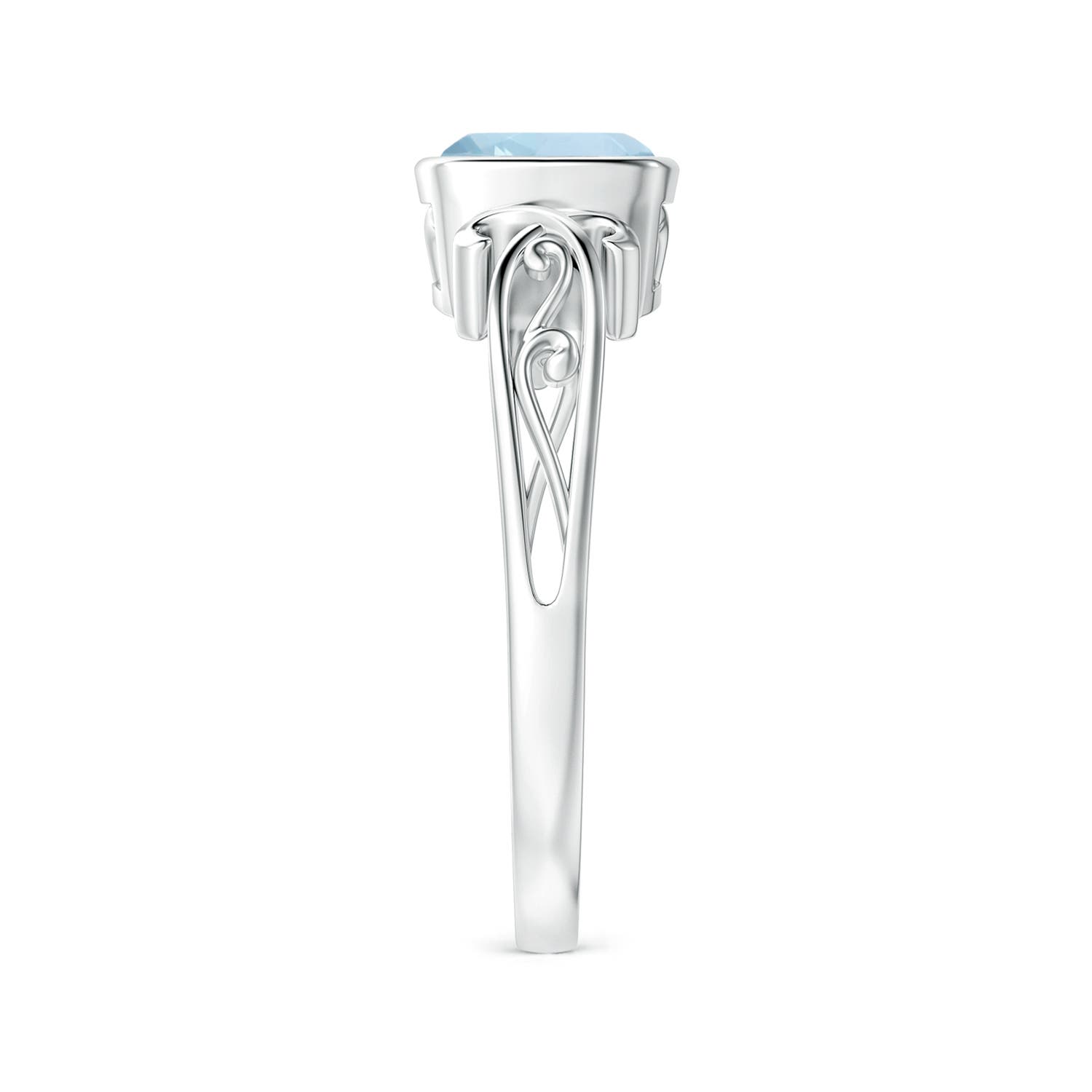 AA - Aquamarine / 0.88 CT / 14 KT White Gold