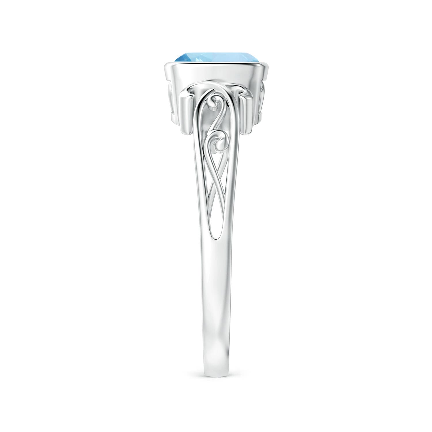 AAA - Aquamarine / 0.88 CT / 14 KT White Gold