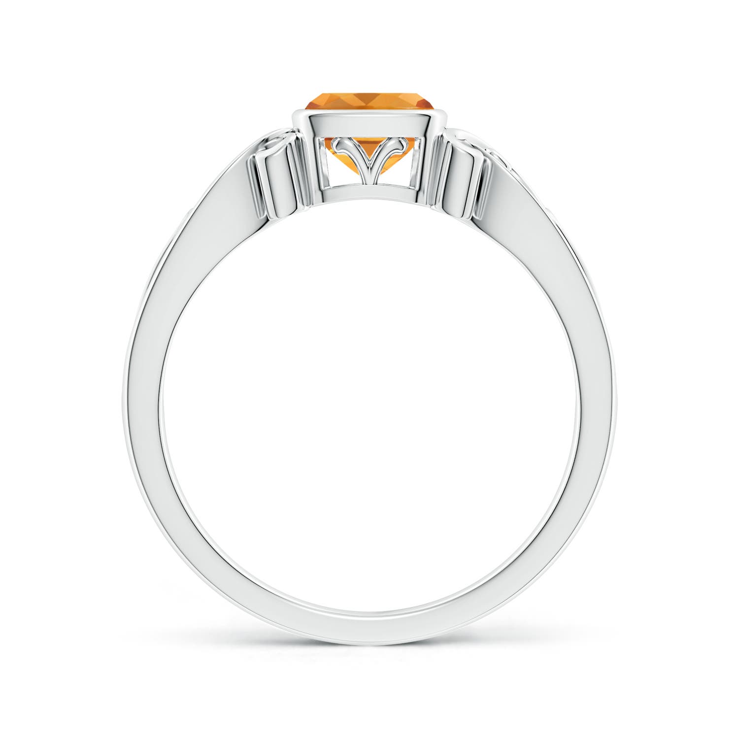 AA - Citrine / 0.6 CT / 14 KT White Gold