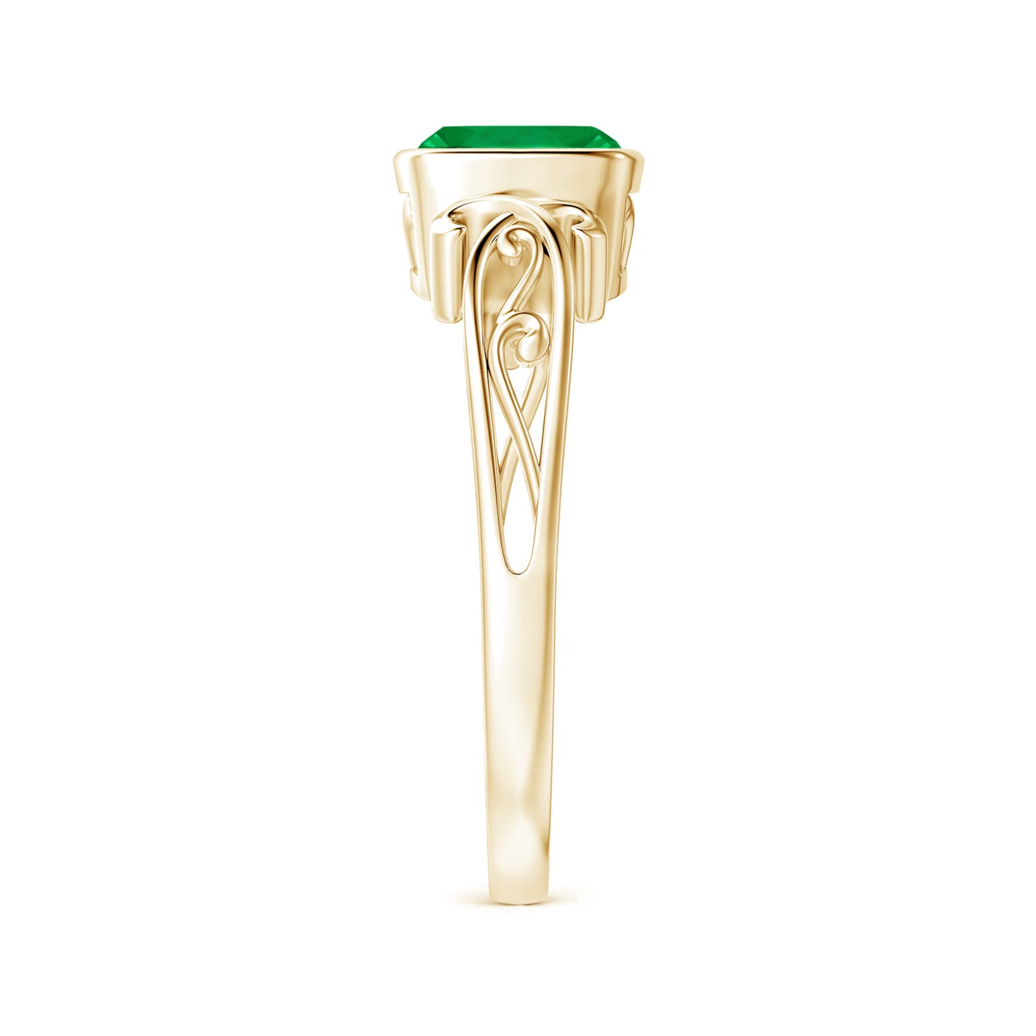 6mm AAA Vintage Style Cushion Emerald Solitaire Ring in Yellow Gold - side 5