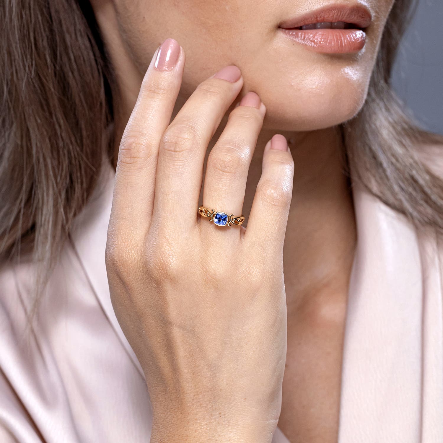 SR0566T lifestyle image - lifestyle 3