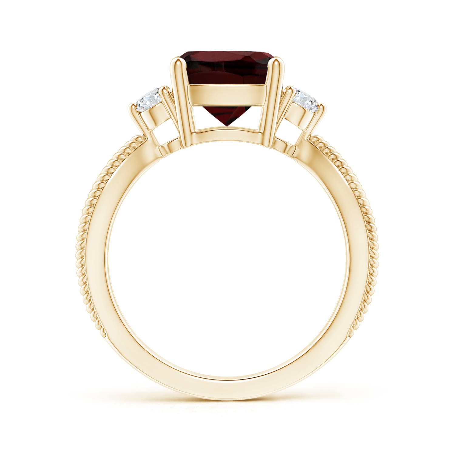 AA - Garnet / 2.69 CT / 14 KT Yellow Gold