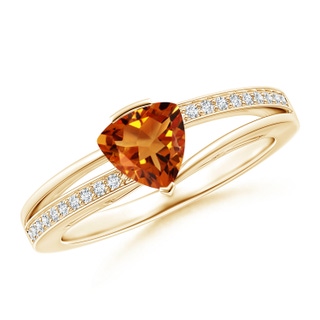 6mm AAAA Split Shank Trillion Citrine Ring in Yellow Gold