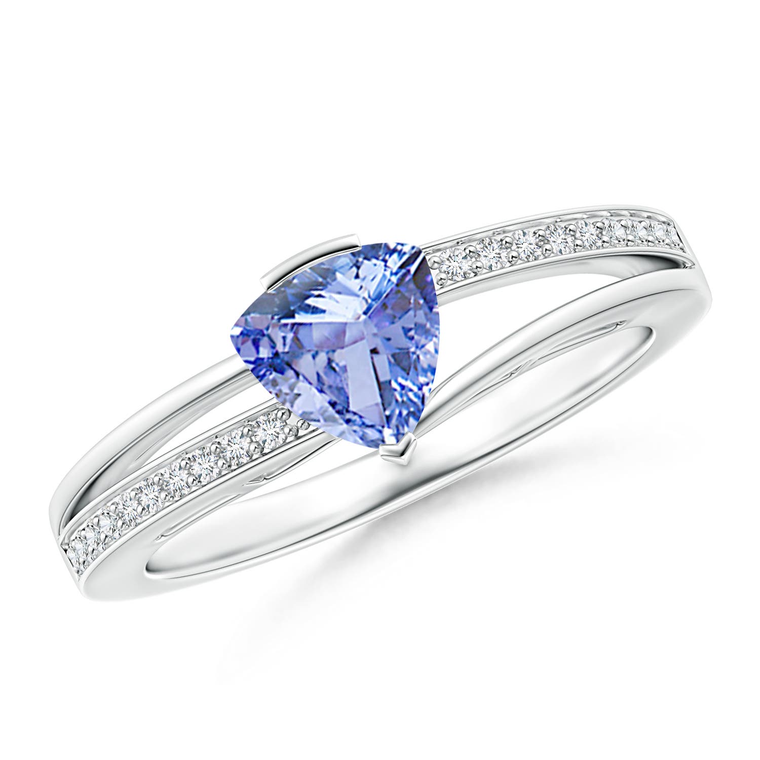 A - Tanzanite / 0.85 CT / 14 KT White Gold