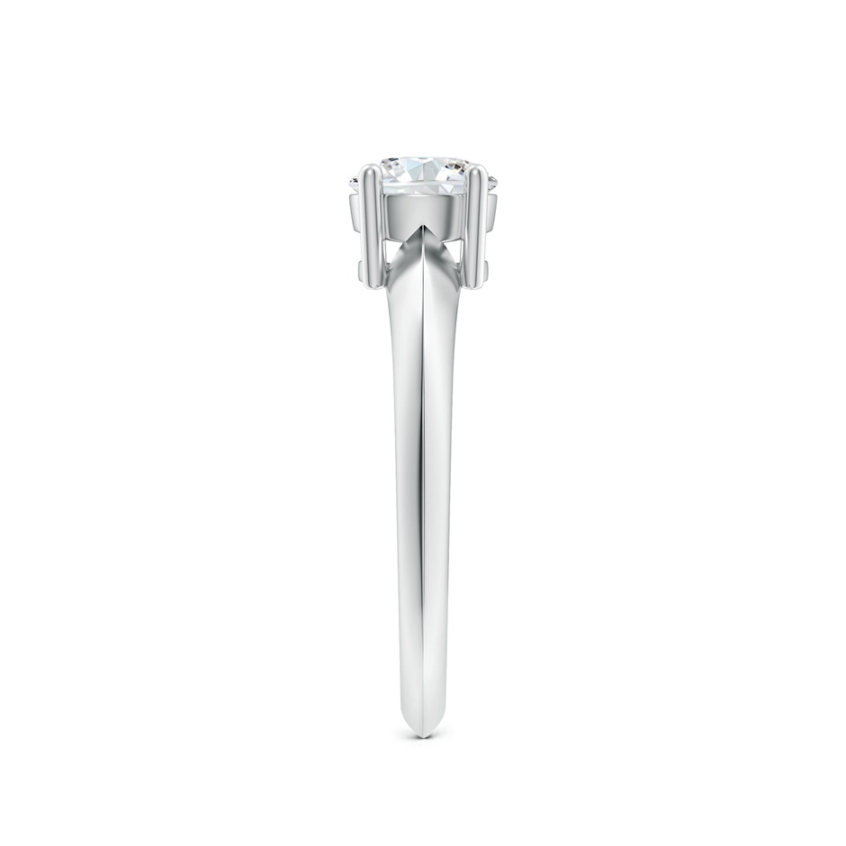 5.8mm GVS2 Prong-Set Diamond Solitaire Engagement Ring in P950 Platinum body-hand