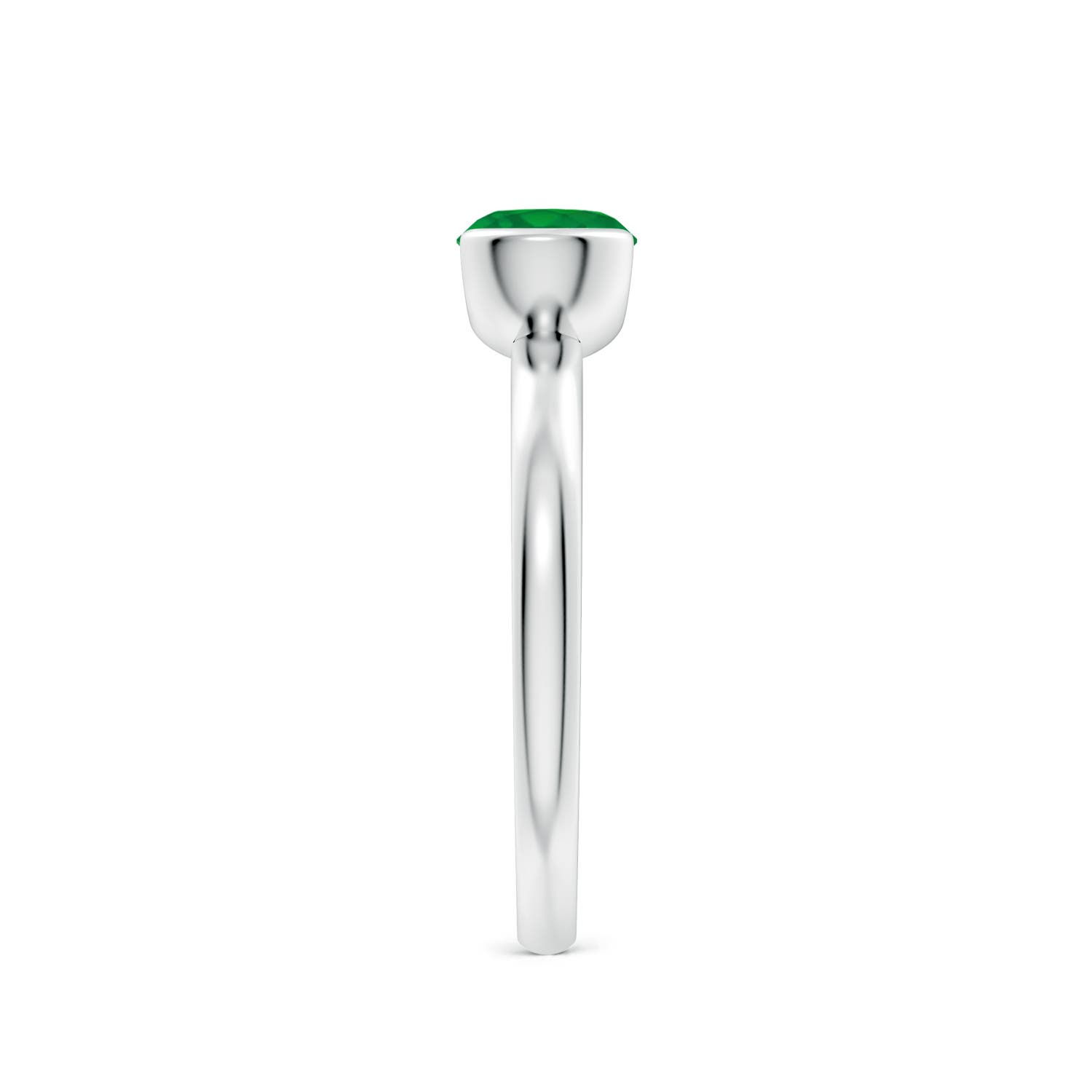 AA - Emerald / 0.75 CT / 14 KT White Gold