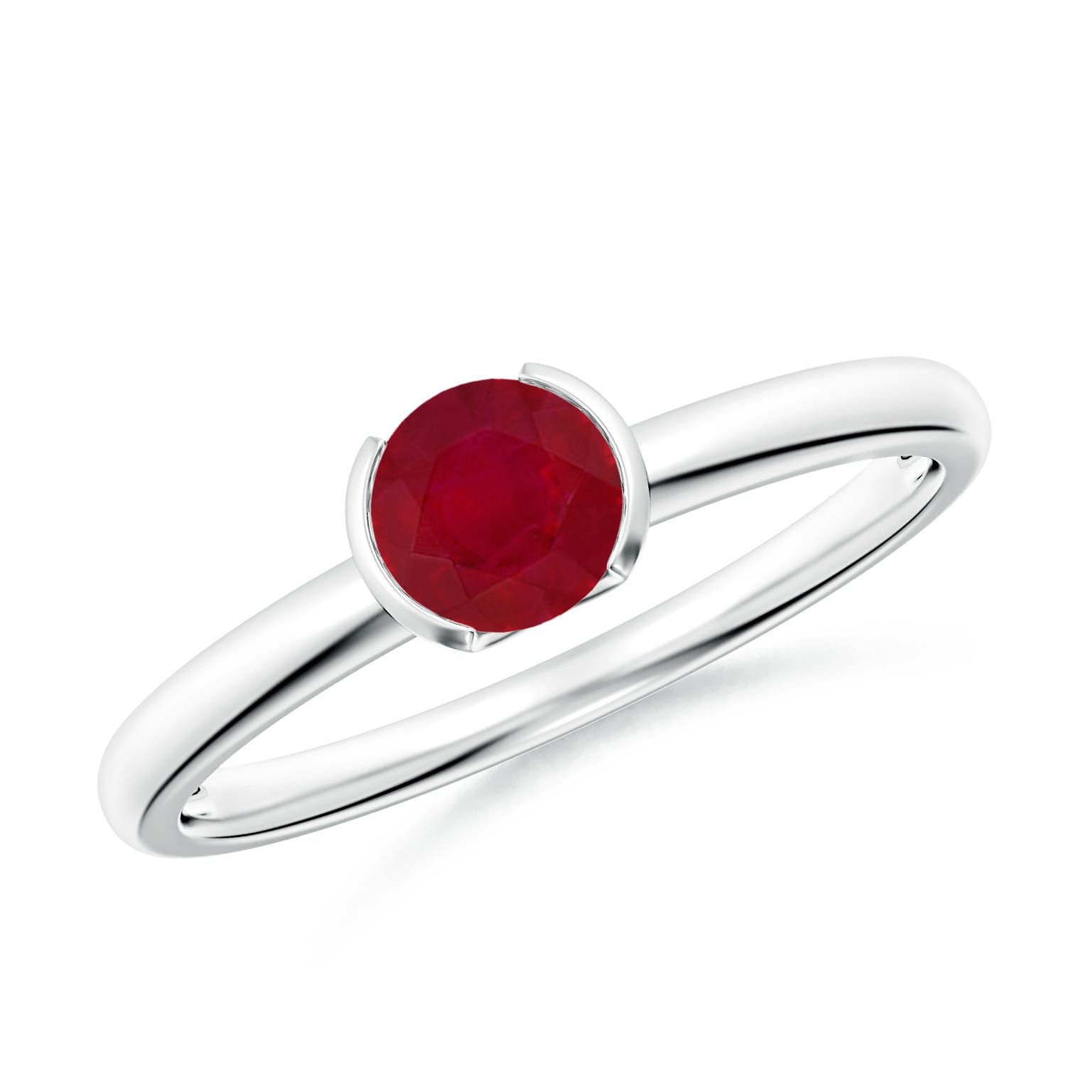 AA - Ruby / 0.6 CT / 14 KT White Gold