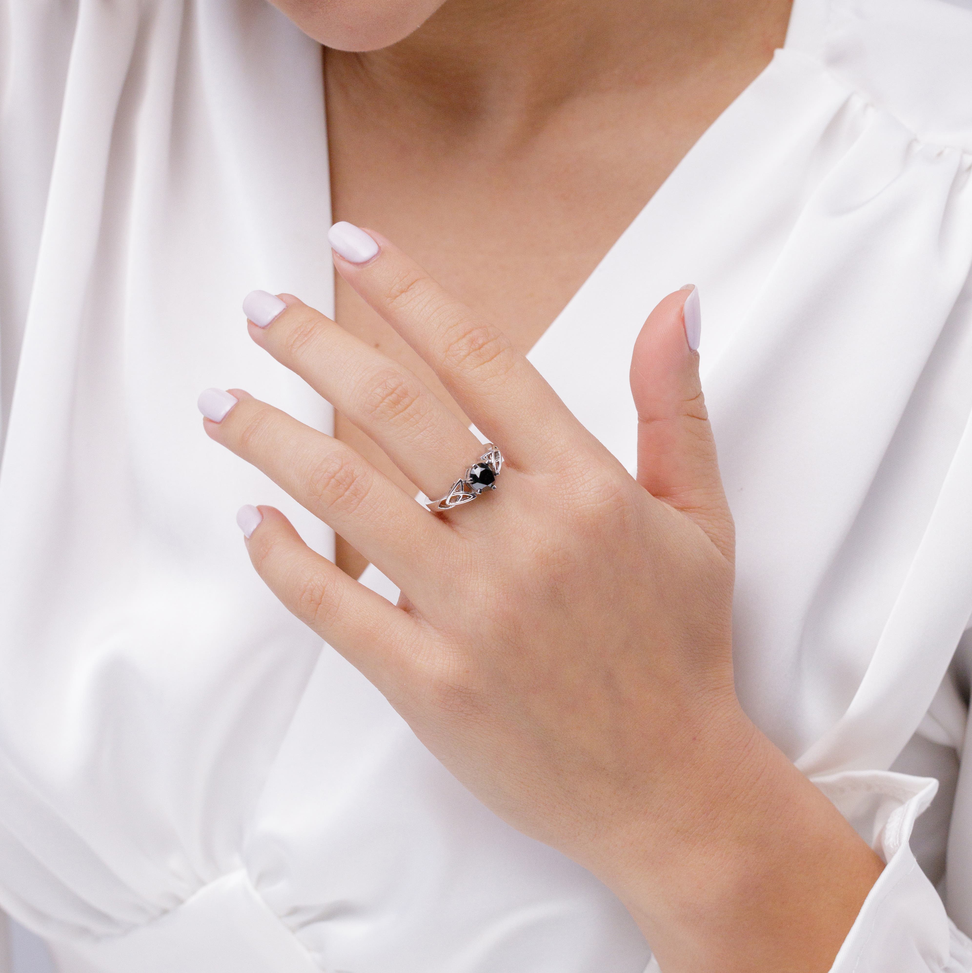 SR0652BKD lifestyle image - lifestyle 5