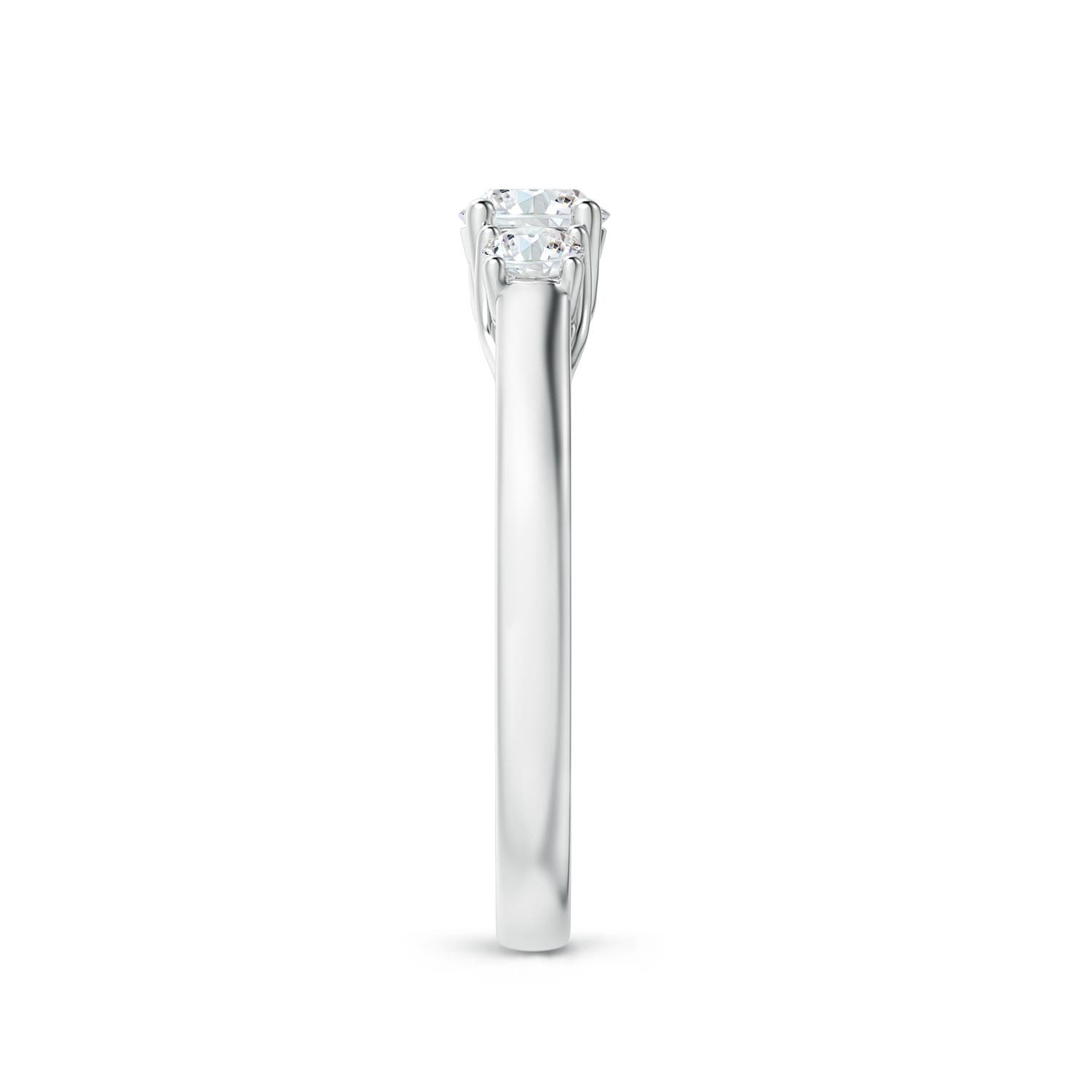 F-G, VS / 0.74 CT / 14 KT White Gold