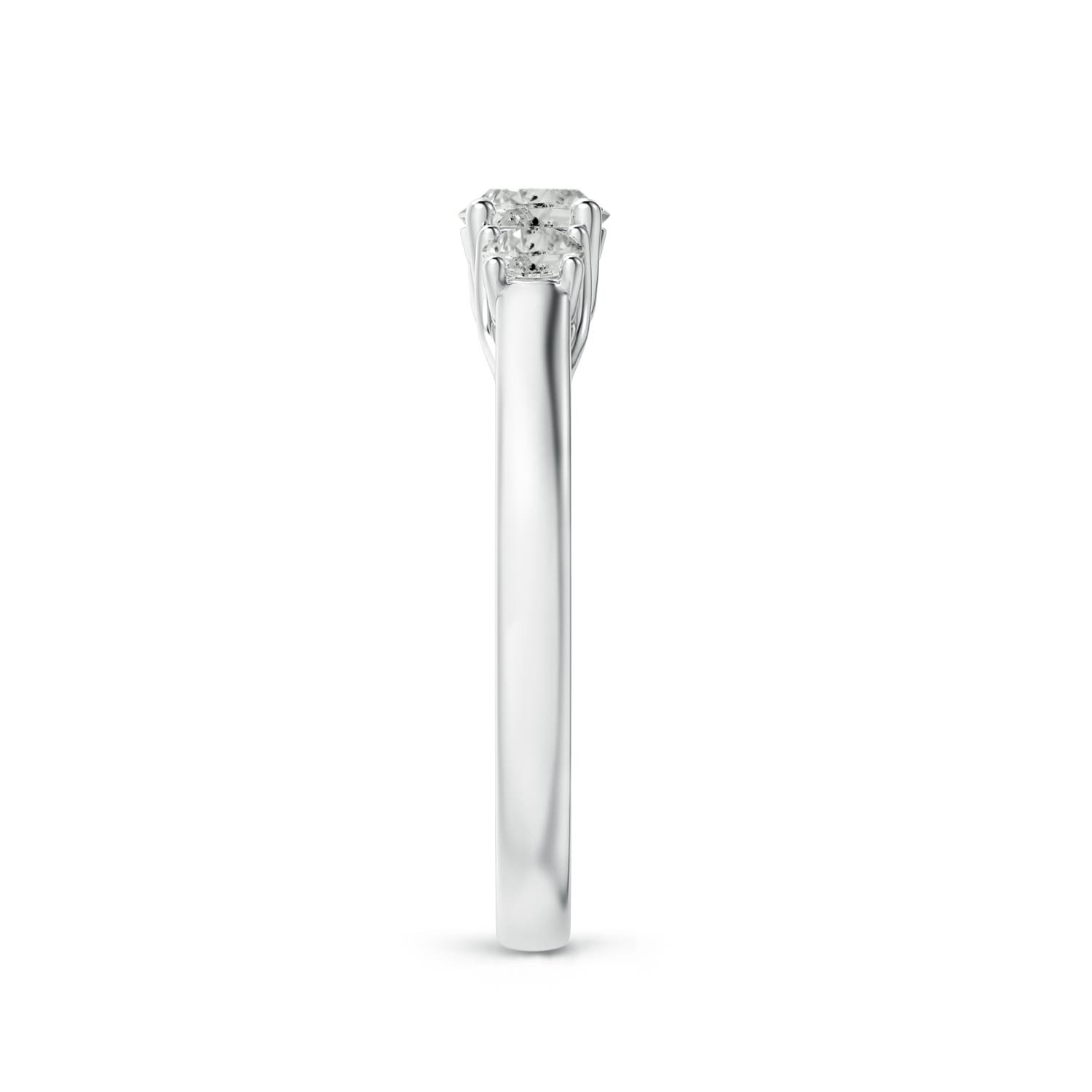 K, I3 / 0.74 CT / 14 KT White Gold