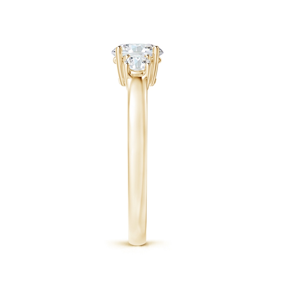 6mm GVS2 Round Diamond Three Stone Engagement Ring in Yellow Gold side 299