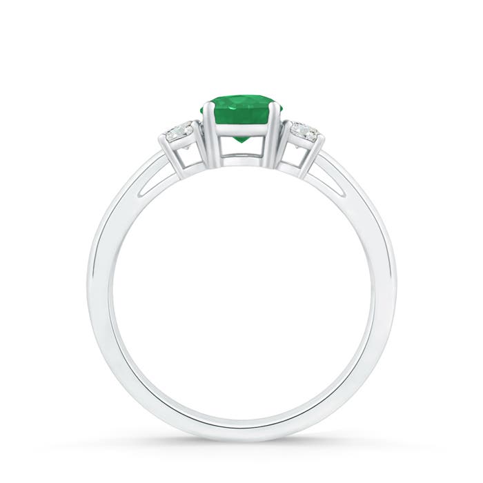 A - Emerald / 0.54 CT / 14 KT White Gold