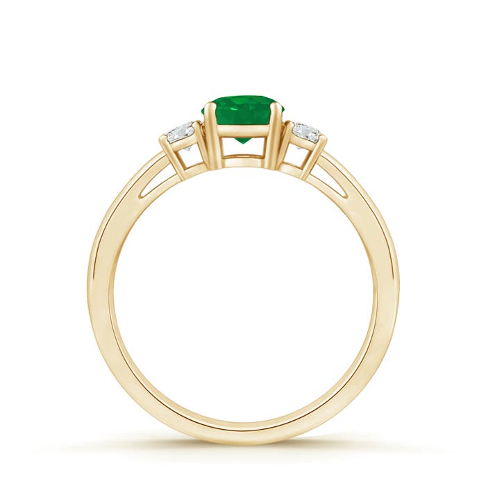 AA - Emerald / 0.54 CT / 14 KT Yellow Gold