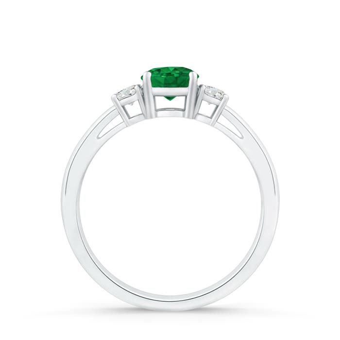 AAA - Emerald / 0.54 CT / 14 KT White Gold