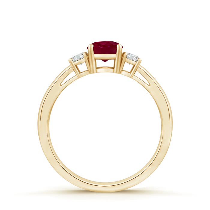 A - Ruby / 0.69 CT / 14 KT Yellow Gold