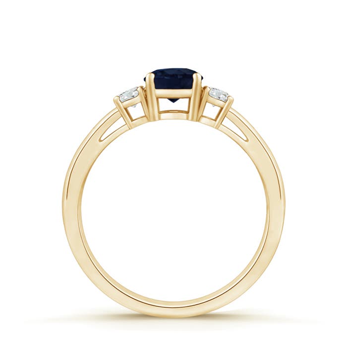 A - Blue Sapphire / 0.69 CT / 14 KT Yellow Gold