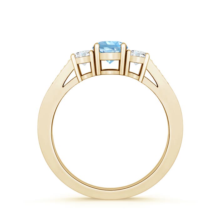 AAAA - Aquamarine / 0.68 CT / 14 KT Yellow Gold