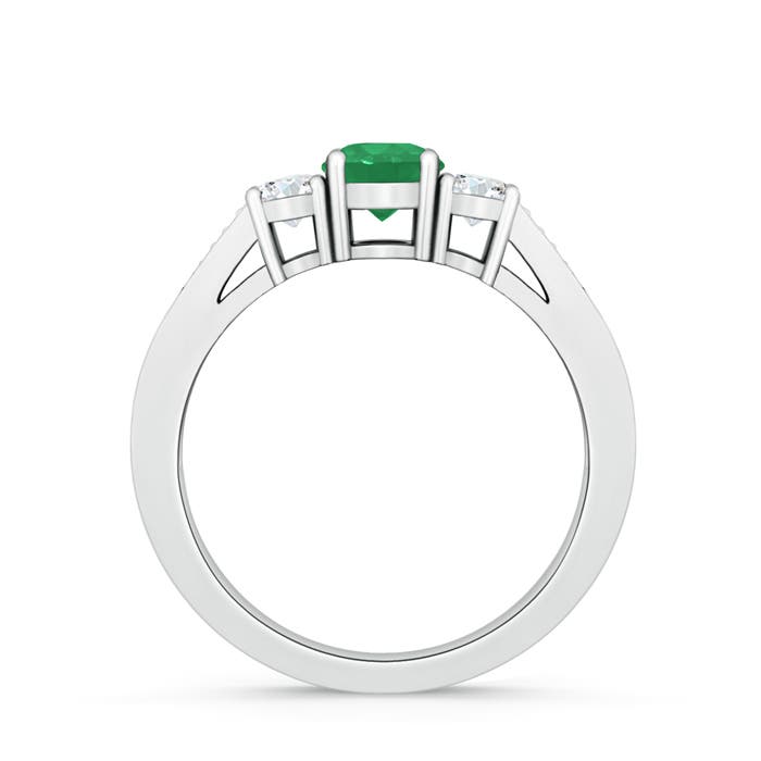 A - Emerald / 0.73 CT / 14 KT White Gold