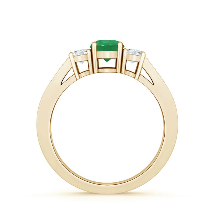 A - Emerald / 0.73 CT / 14 KT Yellow Gold