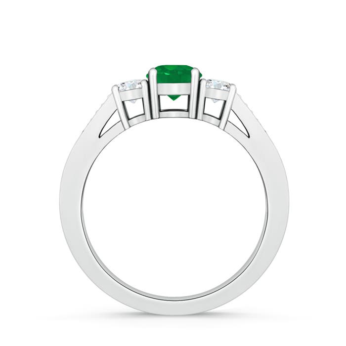 AA - Emerald / 0.73 CT / 14 KT White Gold