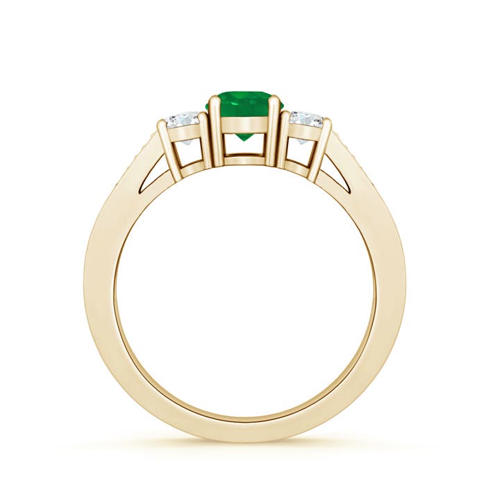 AA - Emerald / 0.73 CT / 14 KT Yellow Gold