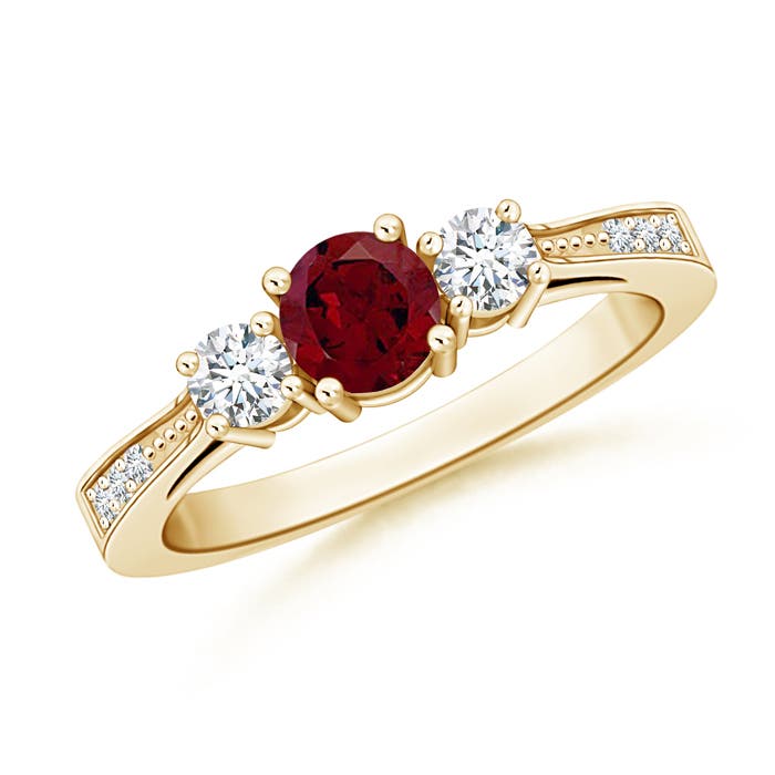 AA - Garnet / 0.88 CT / 14 KT Yellow Gold