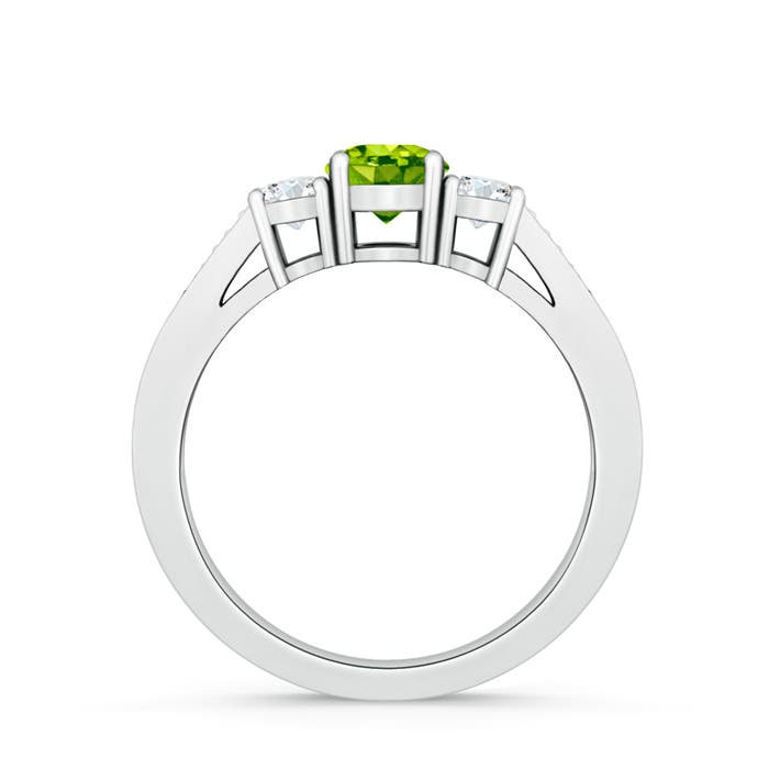 AAA - Peridot / 0.83 CT / 14 KT White Gold