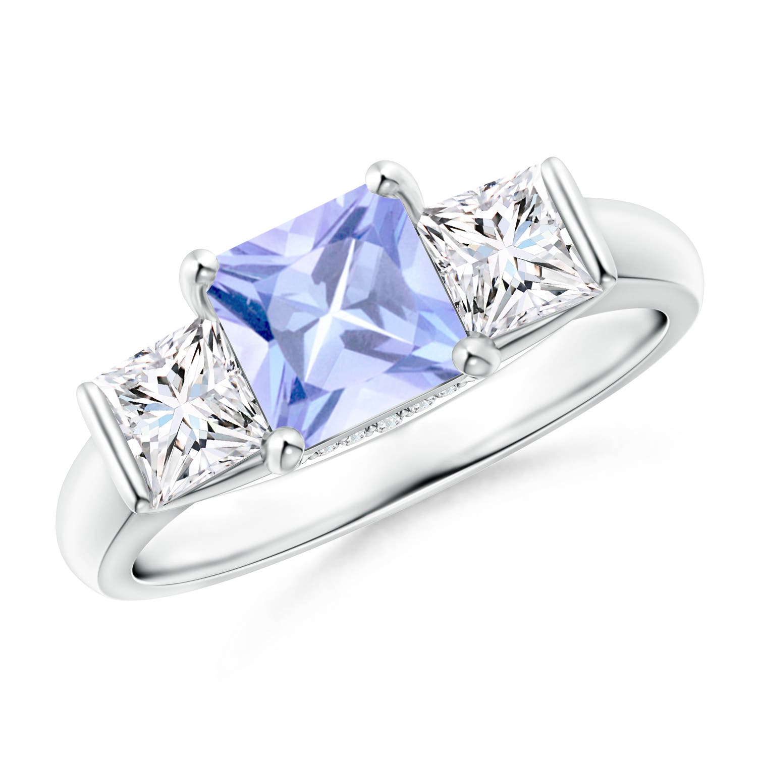 A - Tanzanite / 1.89 CT / 14 KT White Gold