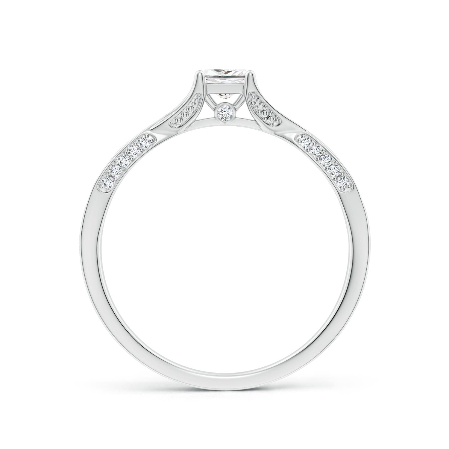 G, VS2 / 0.42 CT / 14 KT White Gold